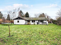 5 Star Holiday Home in Stege