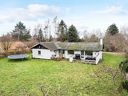 5 Star Holiday Home in Stege