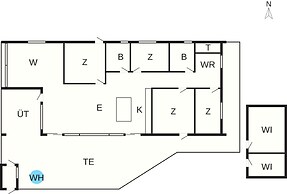 5 Star Holiday Home in Hals