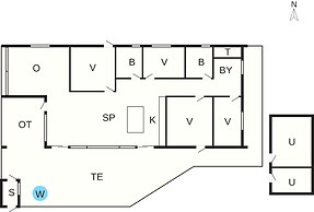 5 Star Holiday Home in Hals