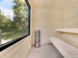5 Star Holiday Home in Hals
