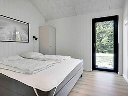 5 Star Holiday Home in Hals