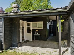 5 Star Holiday Home in Dronningmolle