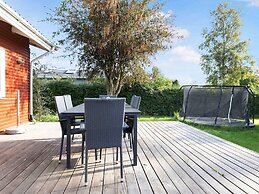 5 Star Holiday Home in Holbaek