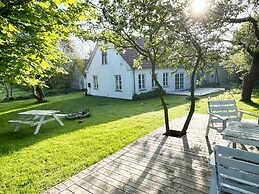 5 Star Holiday Home in Borre