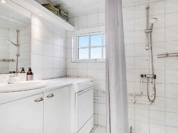 5 Star Holiday Home in Hals