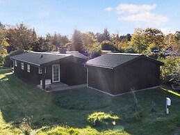 5 Star Holiday Home in Hals