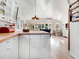 5 Star Holiday Home in Hals
