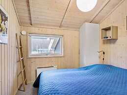 5 Star Holiday Home in Dronningmolle
