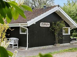 5 Star Holiday Home in Dronningmolle