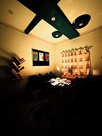 Hidden Monkey Hostel Chet Singh Ghat