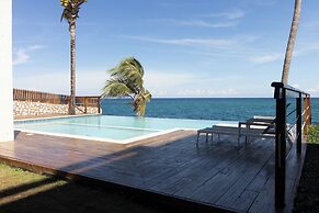 Teal Horizon OceanfrontCaribbean Escape