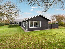 5 Star Holiday Home in Vinderup