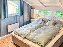 6 Person Holiday Home in Vaeggerlose