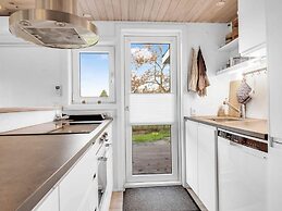 5 Star Holiday Home in Hals
