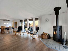5 Star Holiday Home in Glesborg