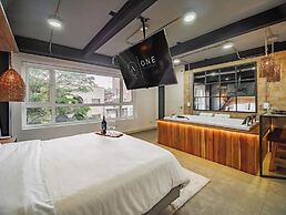Hotel One Laureles