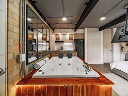 Hotel One Laureles