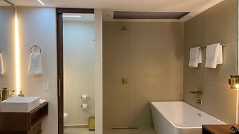 One Apartments Provenza