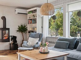 5 Star Holiday Home in Dronningmolle