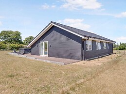 5 Star Holiday Home in Frorup