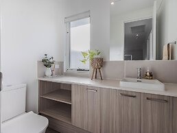Sugar Shore Retreat