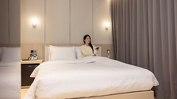 Hound Hotel Pohang Yeongildae