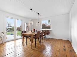 5 Star Holiday Home in Borkop