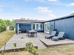 5 Star Holiday Home in Vaeggerlose
