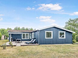 5 Star Holiday Home in Vaeggerlose