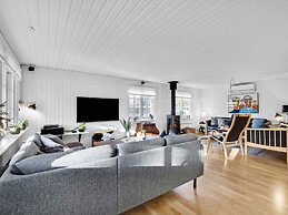 5 Star Holiday Home in Thyholm