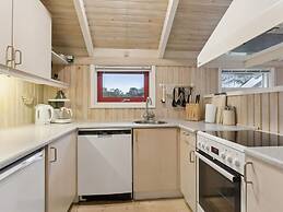 5 Star Holiday Home in Hals