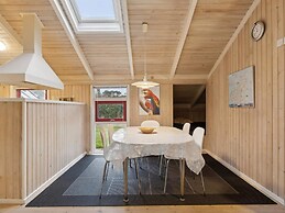 5 Star Holiday Home in Hals
