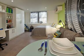 Student Only Summit House