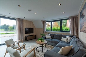 Seaside Holiday Home With Garden
