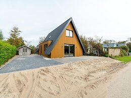 Modern Beach Villa With Large Garden