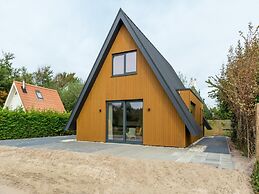Modern Beach Villa With Large Garden