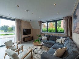 Modern Beach Villa With Large Garden