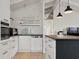 5 Star Holiday Home in Oro