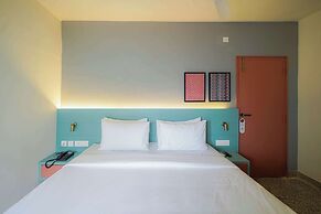 Sreenivas Lodge by Copperfolia