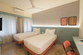 Sreenivas Lodge by Copperfolia