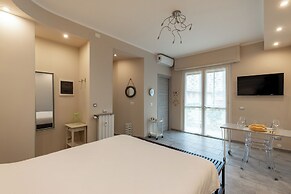 Two Combined Studios with Terrace