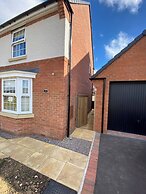 Comfortable 5 - Guest Abode - In Quiet Village