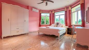 7 Bedroom Pool Villa in Kathu SV1