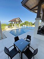 Entire Apartment With Pool, Gym, and Playground Near Panglao, Bohol