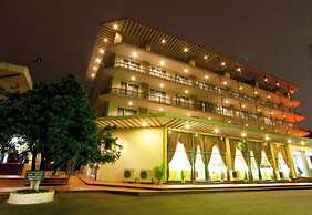 Khan Quang Do Hotel