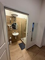 Bright 1BR Apt Near Top Vienna Sights