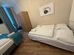 Bright 1BR Apt Near Top Vienna Sights
