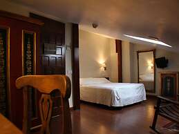 Microtel Placentinos