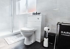 Cosy 2BR House on Quiet Street
